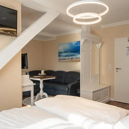 Hotel Villa Tripaldi Schönberg in Holstein Buitenkant foto